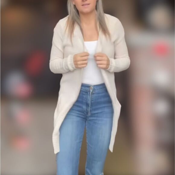 BDG Urban Outfitters Long Cream Knit “London”Cardigan w/Pockets (XS) - Picture 5 of 16